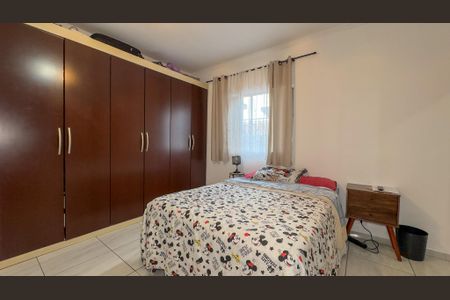 Casa à venda com 320m², 4 quartos e 6 vagasQuarto 4 - Suíte