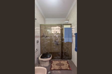 Casa à venda com 320m², 4 quartos e 6 vagasBanheiro