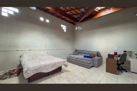 Casa à venda com 320m², 4 quartos e 6 vagasQuarto 5 - Suíte