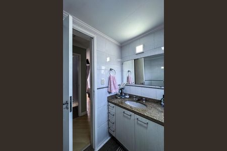 Casa de condomínio à venda com 115m², 3 quartos e 2 vagasBanheiro da Suíte