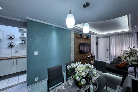 Sala de casa de condomínio à venda com 3 quartos, 115m² em Vila Invernada, São Paulo