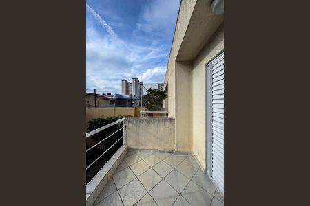 Casa de condomínio à venda com 115m², 3 quartos e 2 vagasVaranda da Suíte