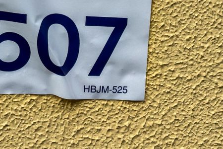 Casa de condomínio à venda com 115m², 3 quartos e 2 vagasPlaca