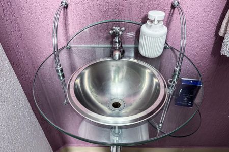 Casa de condomínio à venda com 115m², 3 quartos e 2 vagasLavabo