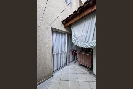 Casa de condomínio à venda com 115m², 3 quartos e 2 vagasÁrea externa