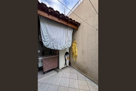 Casa de condomínio à venda com 115m², 3 quartos e 2 vagasÁrea externa