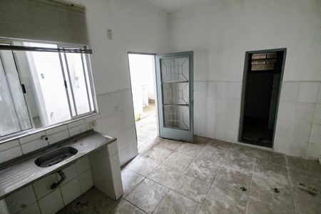 Cozinha de casa para alugar com 1 quarto, 70m² em Jardim Boa Vista (zona Oeste), São Paulo