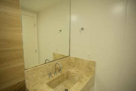 Apartamento para alugar com 65m², 2 quartos e 1 vagaBANHEIRO