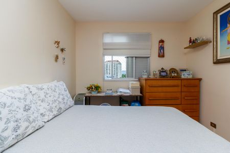 Apartamento à venda com 105m², 3 quartos e 2 vagasQuarto