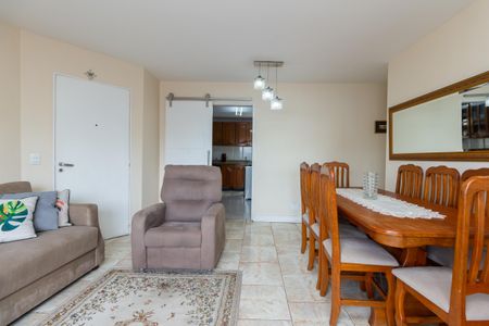 Apartamento à venda com 105m², 3 quartos e 2 vagasSala