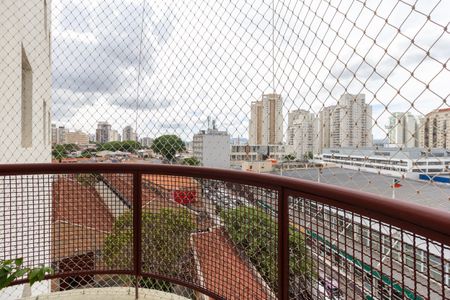 Apartamento à venda com 105m², 3 quartos e 2 vagasVaranda