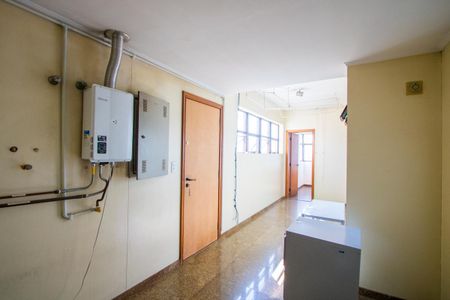 Apartamento para alugar com 300m², 4 quartos e 2 vagasÁrea de serviço