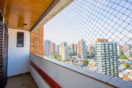Apartamento para alugar com 300m², 4 quartos e 2 vagasVaranda do quarto 3 e 4