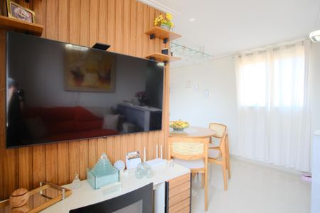 Sala de apartamento para alugar com 2 quartos, 52m² em Chácara Seis de Outubro, São Paulo