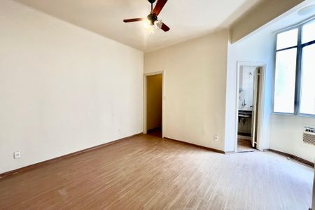 Sala  de apartamento para alugar com 3 quartos, 98m² em Copacabana, Rio de Janeiro