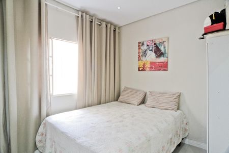 Casa à venda com 130m², 2 quartos e 1 vagaQuarto