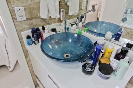 Casa à venda com 130m², 2 quartos e 1 vagaBanheiro