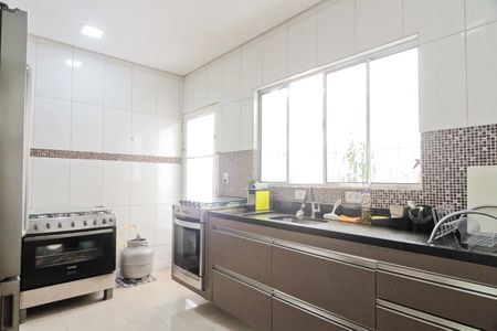 Casa à venda com 130m², 2 quartos e 1 vagaCozinha