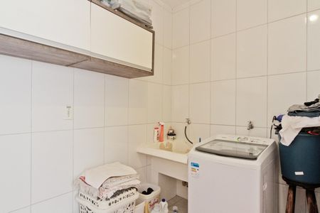 Casa à venda com 130m², 2 quartos e 1 vagaÁrea de Serviço