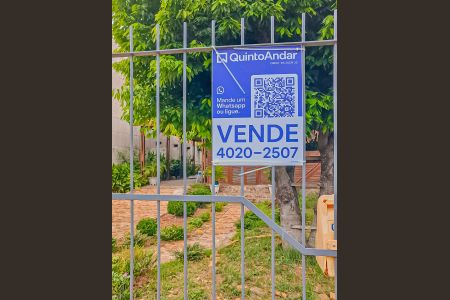 Casa à venda com 54m², 3 quartos e 1 vagaPlaca