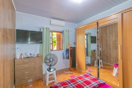 Quarto 1 de casa à venda com 3 quartos, 54m² em Olaria, Canoas