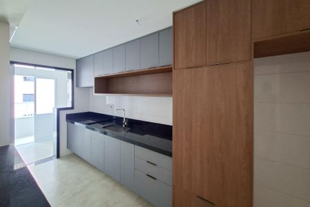 Apartamento para alugar com 116m², 2 quartos e 3 vagas Apartamento para alugar com 116m², 2 quartos e 3 vagasCozinha