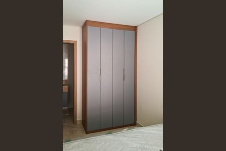 Apartamento para alugar com 116m², 2 quartos e 3 vagas Apartamento para alugar com 116m², 2 quartos e 3 vagasSuite