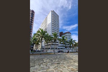 Apartamento para alugar com 116m², 2 quartos e 3 vagas Apartamento para alugar com 116m², 2 quartos e 3 vagasFachada