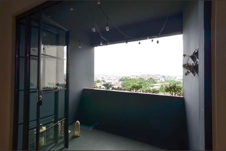 Varanda de apartamento à venda com 3 quartos, 77m² em União, Belo Horizonte