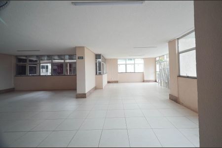 Apartamento à venda com 77m², 3 quartos e 1 vaga Apartamento à venda com 77m², 3 quartos e 1 vagaÁrea comum - Salão de festas