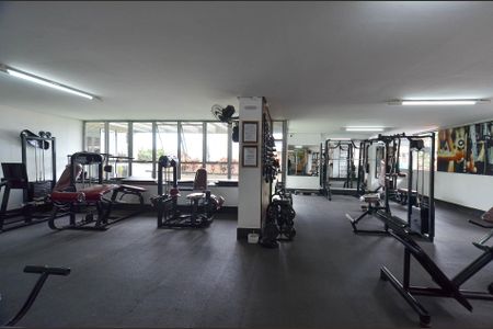 Apartamento à venda com 77m², 3 quartos e 1 vaga Apartamento à venda com 77m², 3 quartos e 1 vagaÁrea comum - Academia