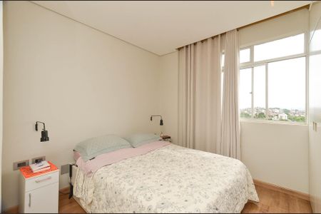 Apartamento à venda com 77m², 3 quartos e 1 vaga Apartamento à venda com 77m², 3 quartos e 1 vagaSuíte