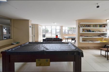 Apartamento à venda com 77m², 3 quartos e 1 vaga Apartamento à venda com 77m², 3 quartos e 1 vagaÁrea comum - Salão de Jogos