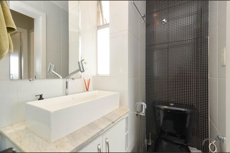 Apartamento à venda com 77m², 3 quartos e 1 vaga Apartamento à venda com 77m², 3 quartos e 1 vagaBanheiro