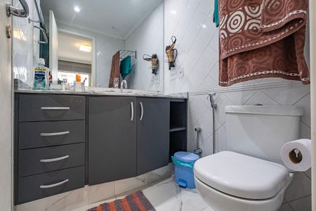 Banheiro de kitnet/studio à venda com 1 quarto, 30m² em Pinheiros, São Paulo