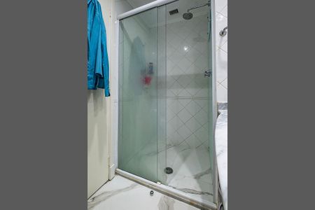 Banheiro de kitnet/studio à venda com 1 quarto, 30m² em Pinheiros, São Paulo