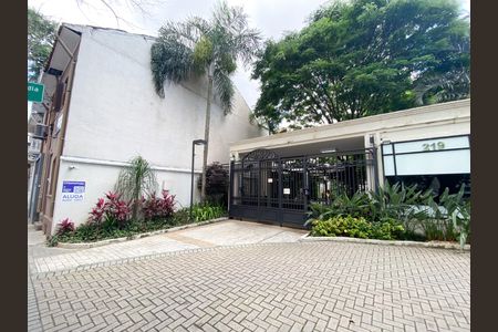 Apartamento para alugar com 71m², 2 quartos e 1 vagaFachada