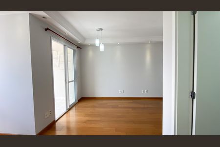 Apartamento para alugar com 71m², 2 quartos e 1 vagaSala