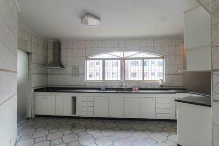 Casa para alugar com 230m², 3 quartos e sem vagaCozinha