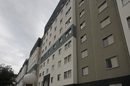 Apartamento para alugar com 49m², 2 quartos e 1 vaga Apartamento para alugar com 49m², 2 quartos e 1 vagaFachada