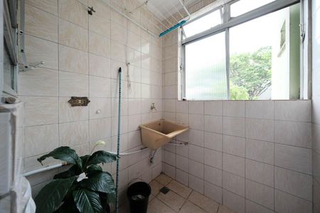 Apartamento à venda com 57m², 2 quartos e 1 vagaCozinha e Área de Serviço