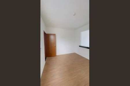 Sala de apartamento para alugar com 2 quartos, 46m² em Fazenda Aya, Suzano