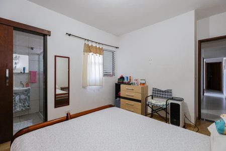 Casa à venda com 125m², 4 quartos e 2 vagas Casa à venda com 125m², 4 quartos e 2 vagasSuíte