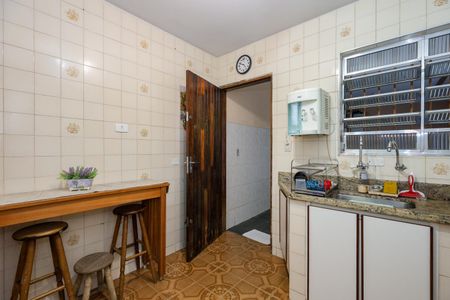 Casa à venda com 125m², 4 quartos e 2 vagas Casa à venda com 125m², 4 quartos e 2 vagasCozinha