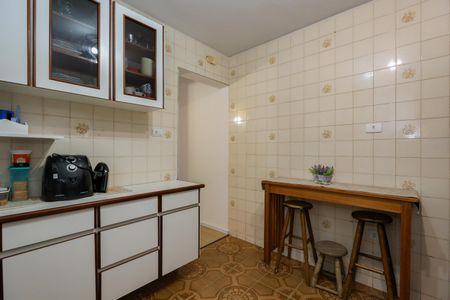 Casa à venda com 125m², 4 quartos e 2 vagas Casa à venda com 125m², 4 quartos e 2 vagasCozinha