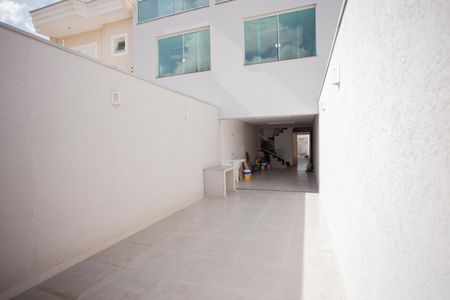 Casa para alugar com 170m², 3 quartos e 4 vagasQUINTAL E ÁREA DE SERVIÇO