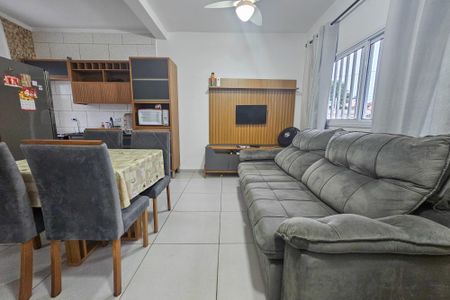 Sala de casa de condomínio para alugar com 2 quartos, 82m² em Enseada, Guarujá