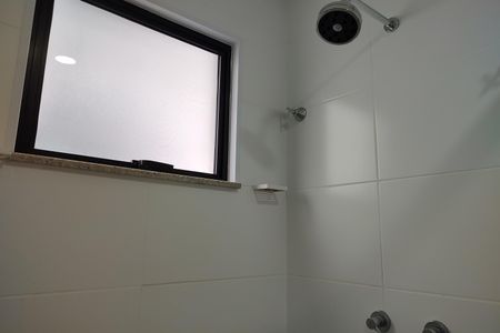 Apartamento para alugar com 85m², 2 quartos e sem vagaBanheiro da Suíte