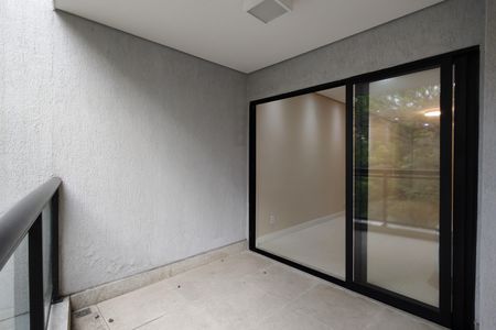 Apartamento para alugar com 85m², 2 quartos e sem vagaVaranda