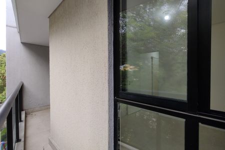 Apartamento para alugar com 85m², 2 quartos e sem vagaVaranda